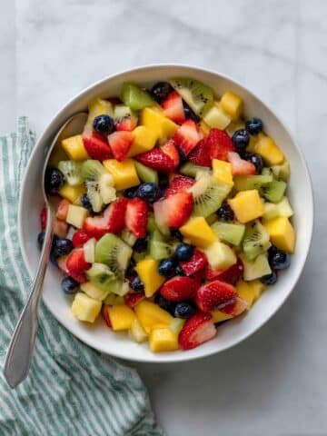 Refreshing Fruit Salad with Orange Juice and Rose Water Recipe