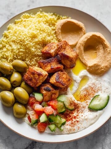 Aleppo Pepper Chicken Bites with Minted Yogurt Sauce Recipe